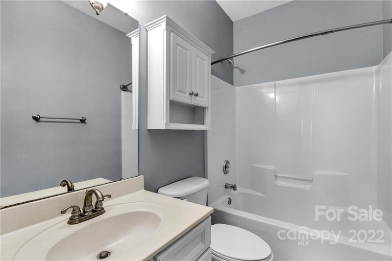Photo 33 of 48 - 5418 Shoal Brook Ct, Charlotte, NC 28277
