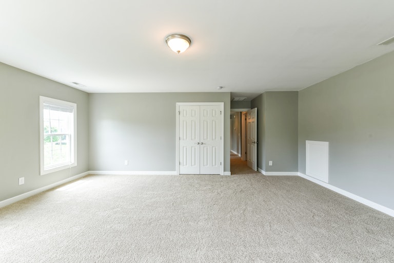 Photo 19 of 29 - 1119 Virginia Water Dr, Rolesville, NC 27571