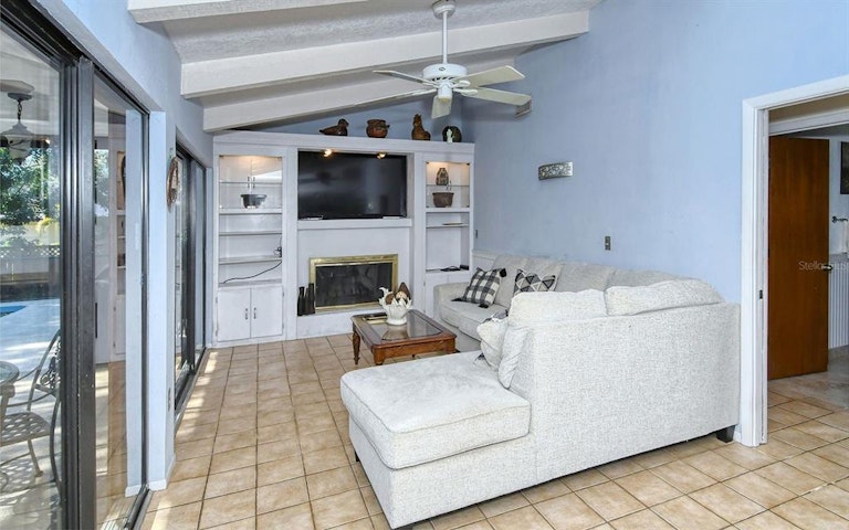 Photo 12 of 27 - 4344 Nelson Ave, Sarasota, FL 34231