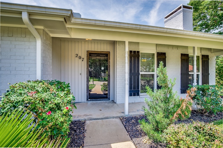 Photo 32 of 32 - 207 Cherrybark Dr, Coppell, TX 75019