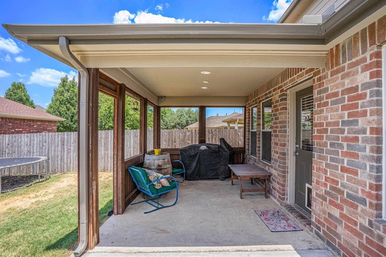 Photo 33 of 34 - 5901 Westgate Dr, Fort Worth, TX 76179