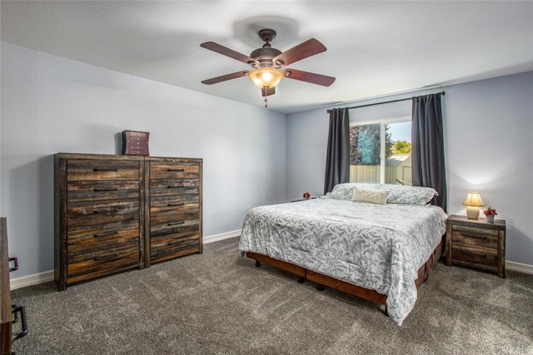 Photo 23 of 35 - 35565 Mountain View St, Yucaipa, CA 92399