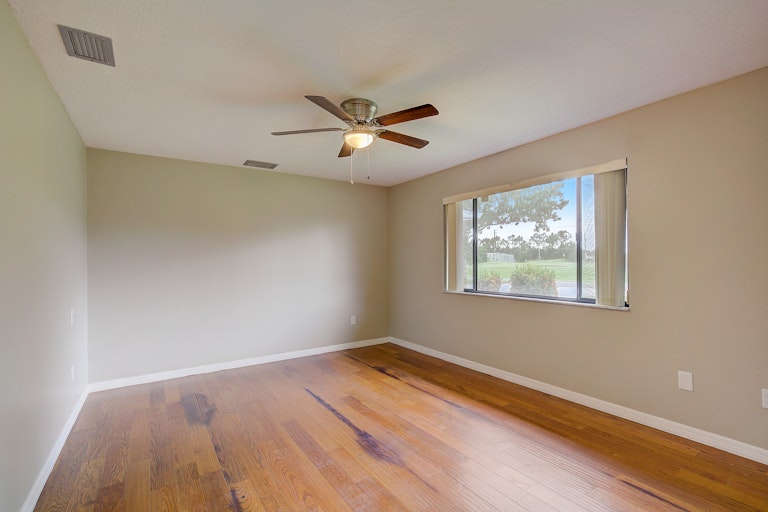 Photo 26 of 32 - 2401 Harris Blvd, Kissimmee, FL 34746