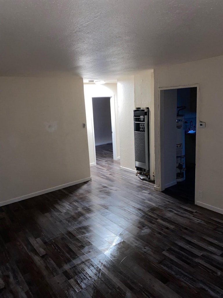 Photo 2 of 11 - 303 Chennault Ct, Sacramento, CA 95838
