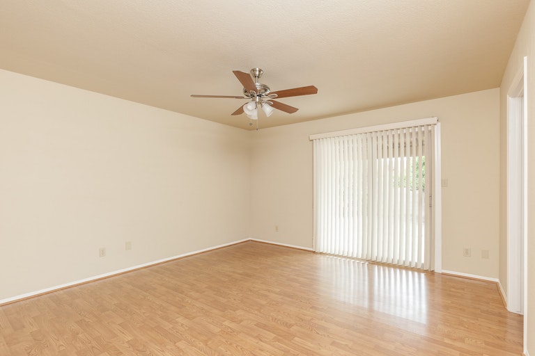 Photo 12 of 23 - 6833 S Alder Dr, Tempe, AZ 85283