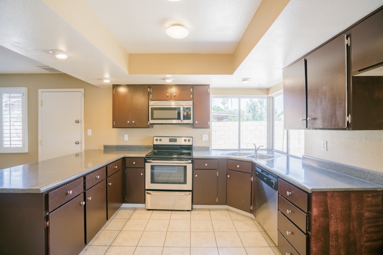 Photo 6 of 19 - 4931 W Mountain View Rd, Glendale, AZ 85302