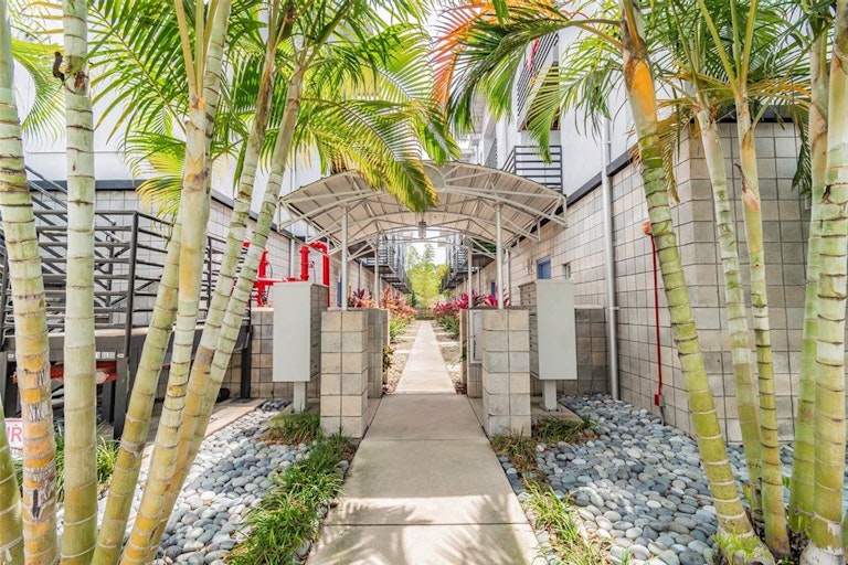 Photo 32 of 35 - 5008 S MacDill Ave #4, Tampa, FL 33611