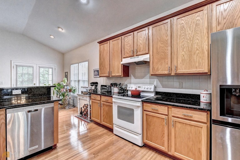 Photo 19 of 56 - 725 Gran Heritage Way, Dacula, GA 30019