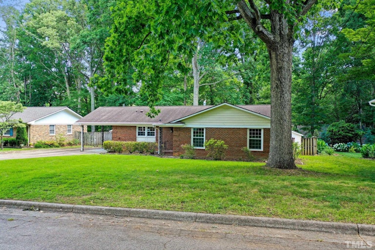 Photo 38 of 38 - 408 Chadwick Dr, Raleigh, NC 27609