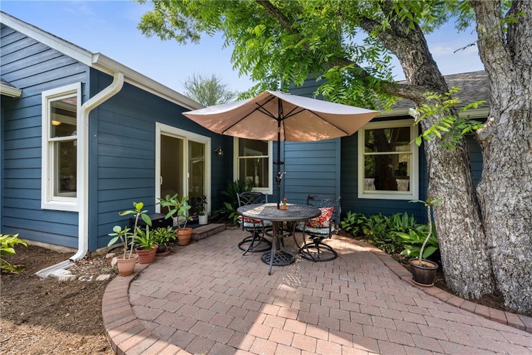 Photo 18 of 18 - 8907 Chester Forest St, Austin, TX 78729