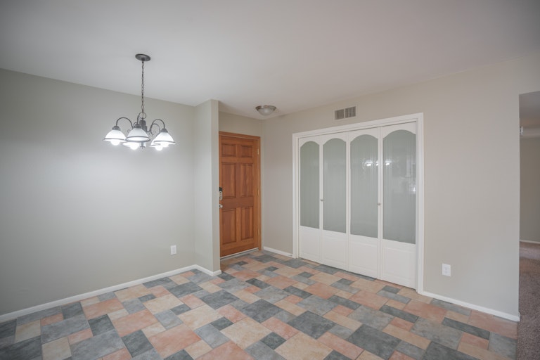 Photo 3 of 25 - 9207 W Cameron Dr, Peoria, AZ 85345