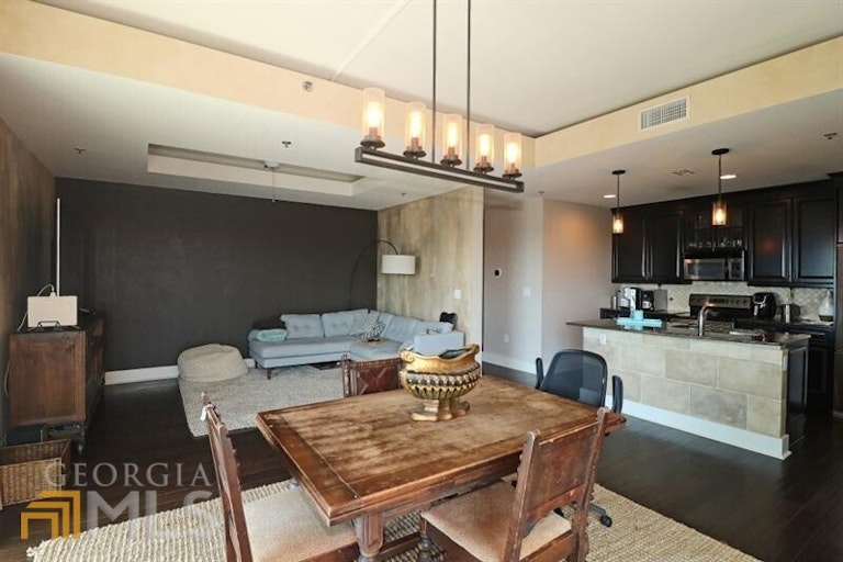 Photo 12 of 49 - 4561 Olde Perimeter Way #2301, Atlanta, GA 30346