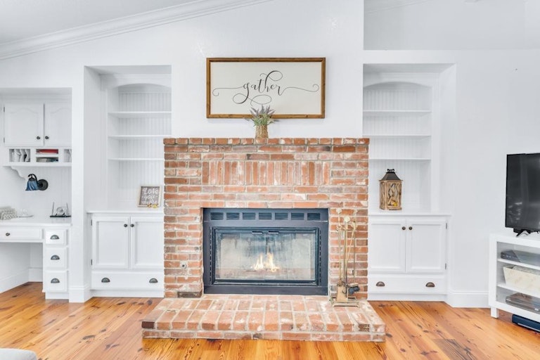 Photo 12 of 44 - 9245 Laguna Lake Way, Elk Grove, CA 95758