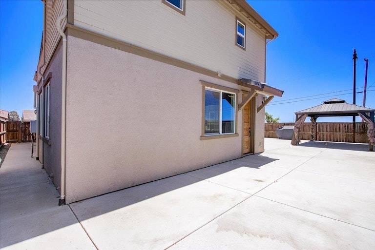 Photo 34 of 43 - 10082 Mud Hen Way, Elk Grove, CA 95757