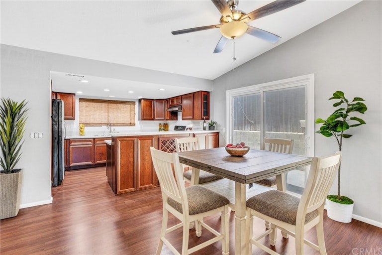 Photo 12 of 40 - 8388 Verbena Dr, Riverside, CA 92504