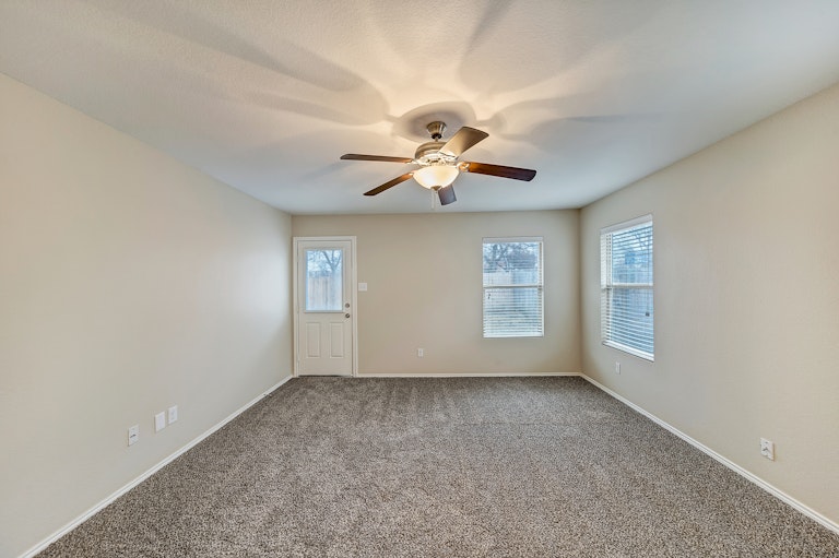 Photo 10 of 22 - 9004 Sun Haven Way, Fort Worth, TX 76244