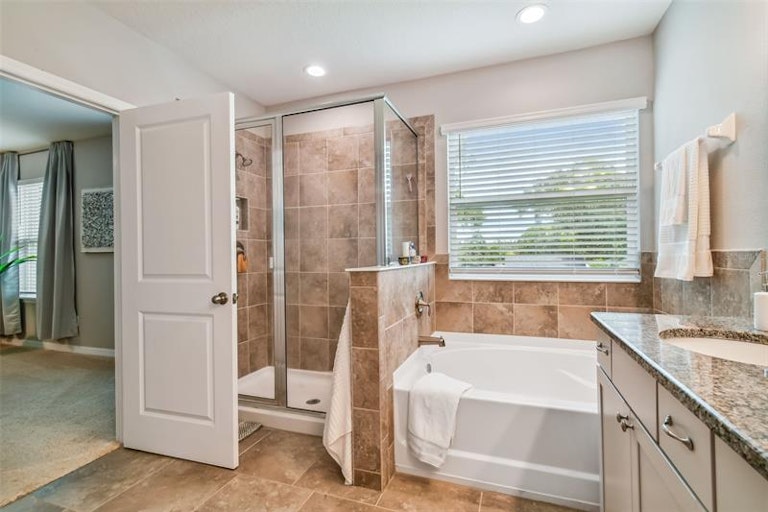Photo 22 of 50 - 118 Carlisle Crossing Ave, Brandon, FL 33511