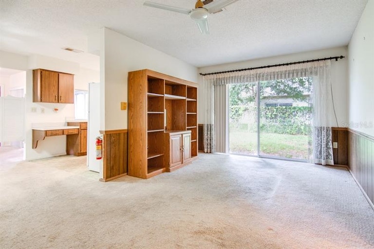 Photo 14 of 43 - 8806 Shenandoah Ln, Hudson, FL 34667
