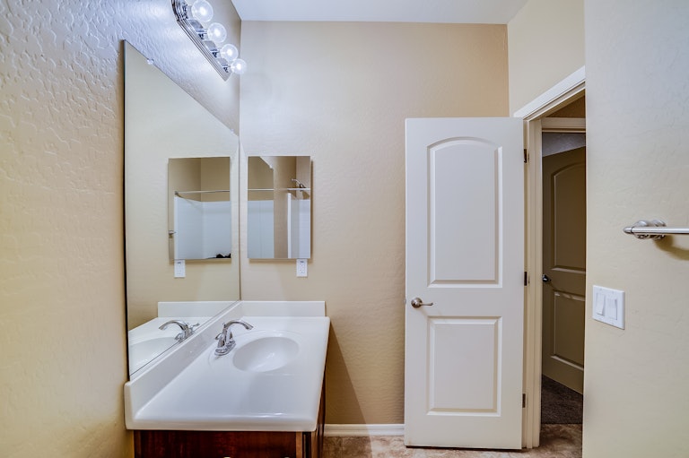 Photo 13 of 15 - 40220 N Oxford Way, San Tan Valley, AZ 85140