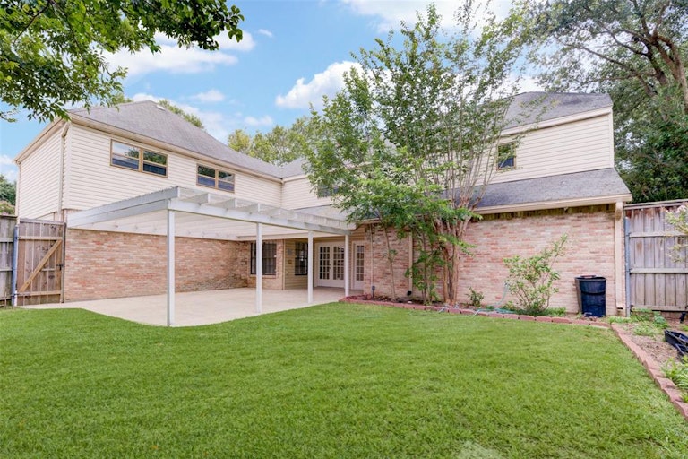 Photo 26 of 26 - 931 Daria Dr, Houston, TX 77079