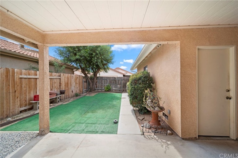 Photo 26 of 37 - 731 Ensenada Dr, Hemet, CA 92545