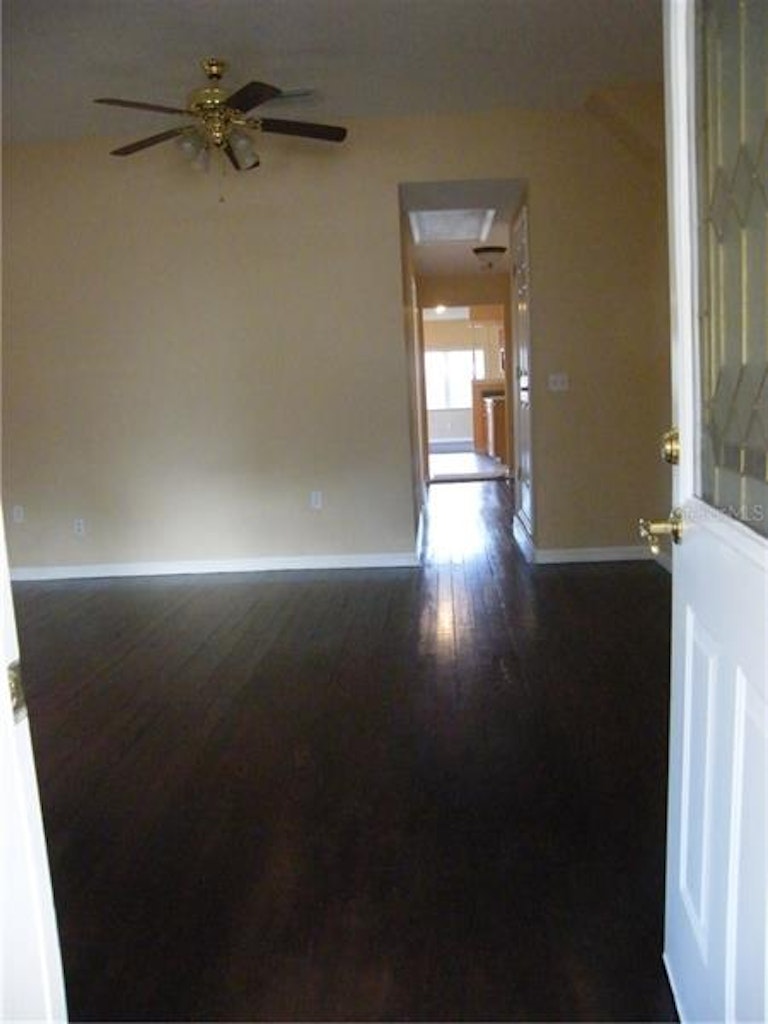 Photo 10 of 25 - 1013 Delaware Ave, Saint Cloud, FL 34769