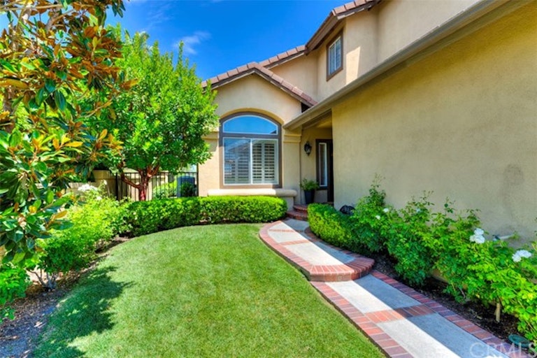 Photo 3 of 50 - 28561 Camelback Rd, Trabuco Canyon, CA 92679