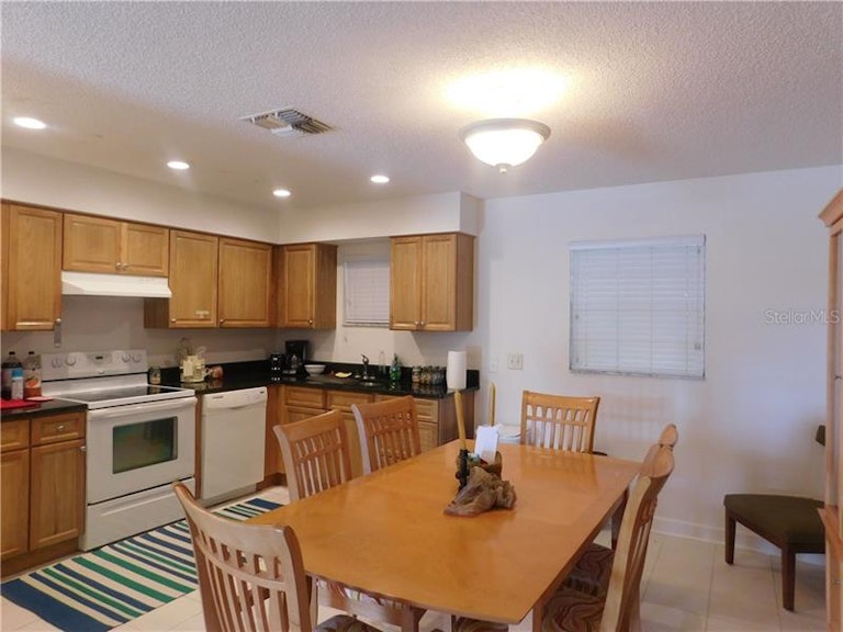 Photo 4 of 15 - 220 Tulane Ave, Clearwater, FL 33765