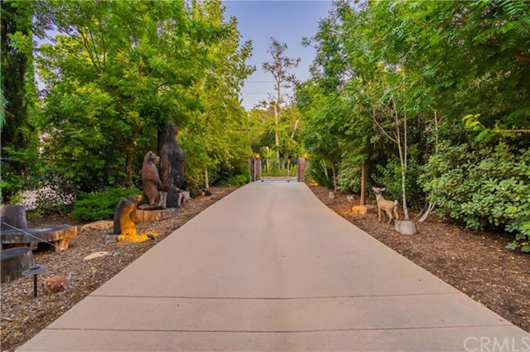 Photo 55 of 59 - 2899 N Monte Verde Dr, Covina, CA 91724