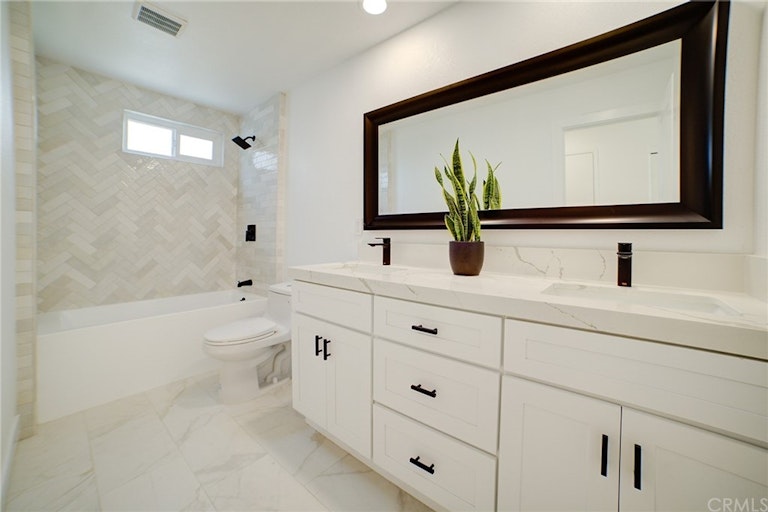 Photo 34 of 51 - 624 17th St, Huntington Beach, CA 92648