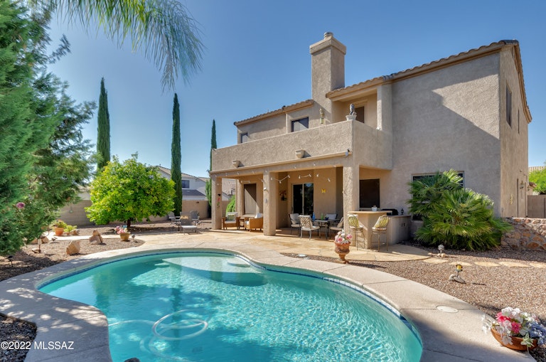 Photo 29 of 34 - 249 W Milbrae Springs Dr, Oro Valley, AZ 85755