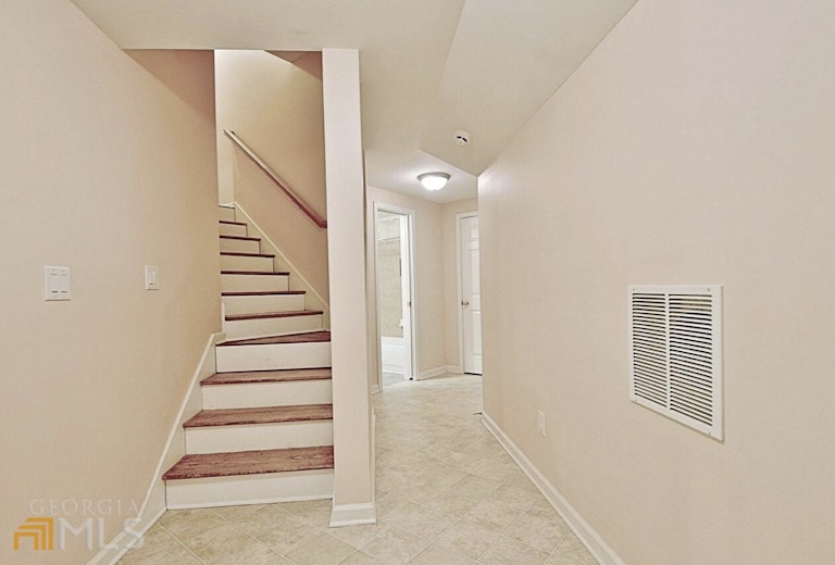 Photo 29 of 39 - 265 Millhaven Lndg, Fayetteville, GA 30215