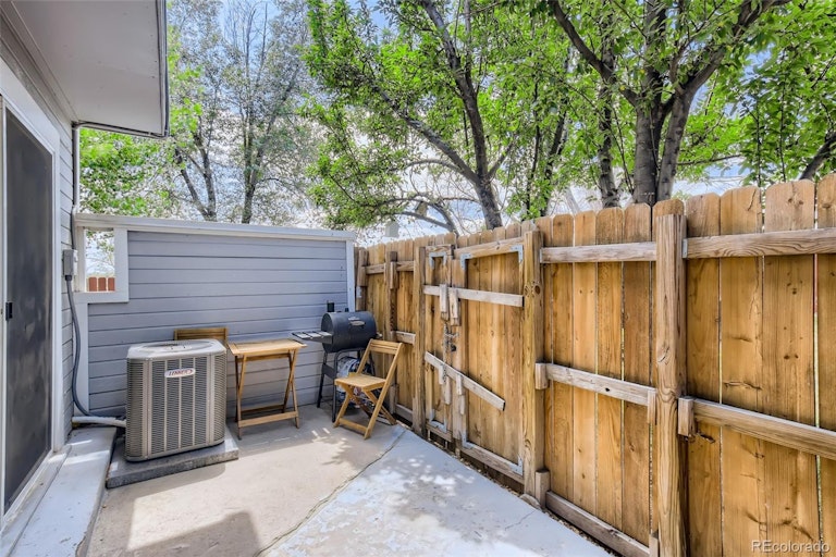 Photo 20 of 22 - 9423 Lou Dr, Thornton, CO 80260
