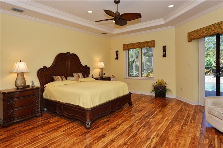 Photo 11 of 25 - 8897 Bloomfield Blvd, Sarasota, FL 34238