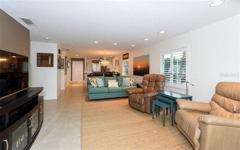 Photo 10 of 25 - 6701 Gulf Of Mexico Dr #310, Longboat Key, FL 34228