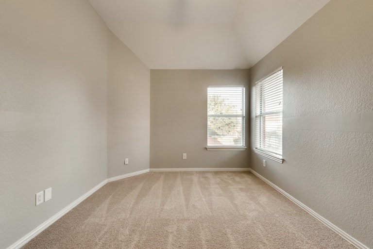Photo 26 of 35 - 841 High Meadow Ct, Lewisville, TX 75077