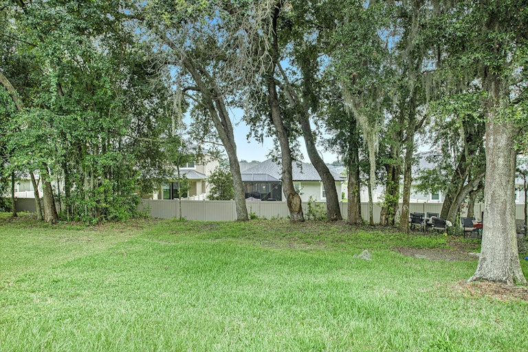 Photo 14 of 17 - 1143 Emerald Hill Way, Valrico, FL 33594