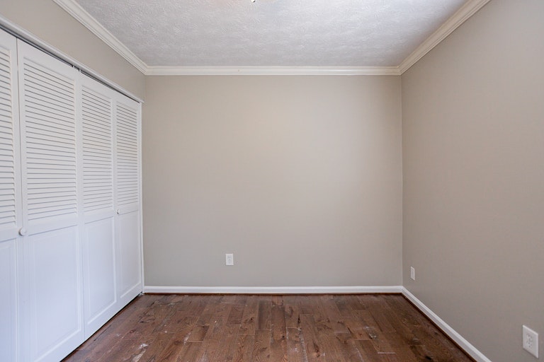 Photo 20 of 30 - 10880 Shallowford Rd, Roswell, GA 30075