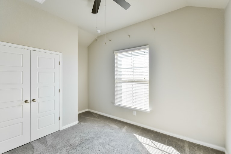 Photo 17 of 25 - 430 Pecan Mdws, New Braunfels, TX 78130