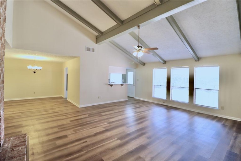 Photo 6 of 26 - 2726 Mesquite Dr, Sugar Land, TX 77479