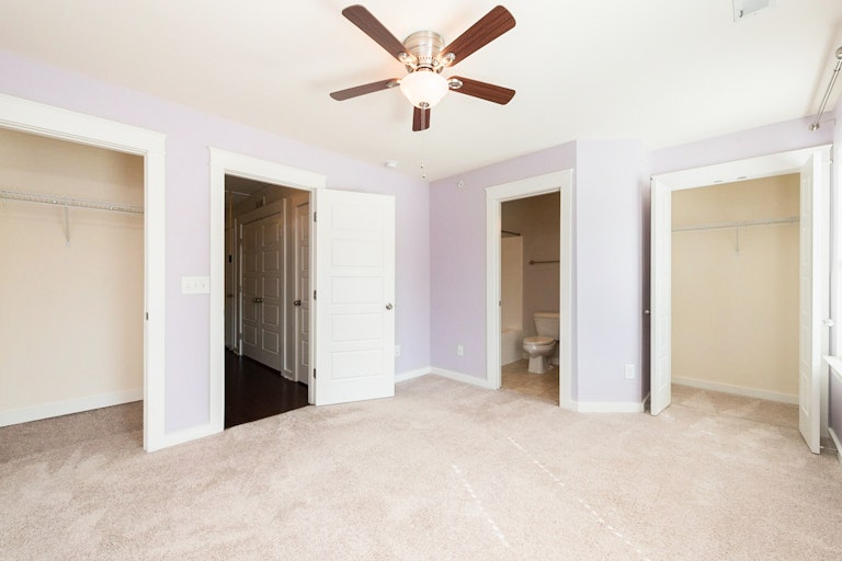 Photo 10 of 13 - 7846 Allscott Way, Raleigh, NC 27612
