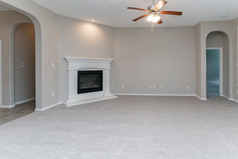 Photo 6 of 25 - 8945 Jewel Flower Dr, Fort Worth, TX 76131