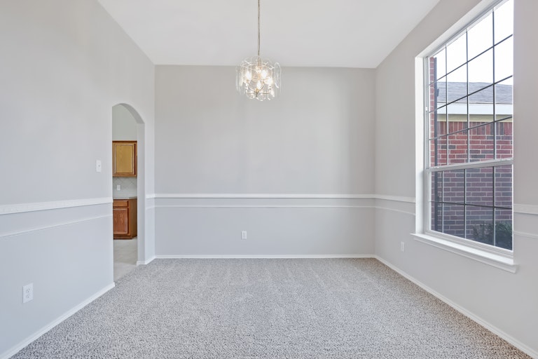 Photo 8 of 26 - 225 Brandi Ridge Dr, Midlothian, TX 76065