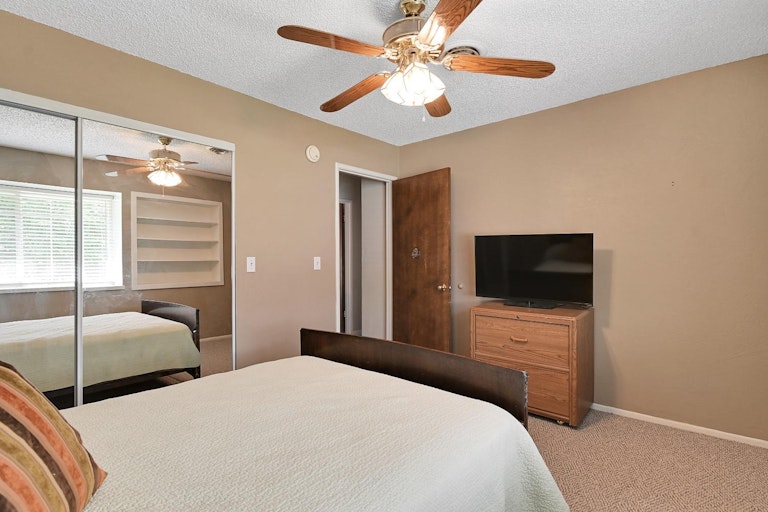 Photo 33 of 70 - 459 Wilder Ave, Yuba City, CA 95993