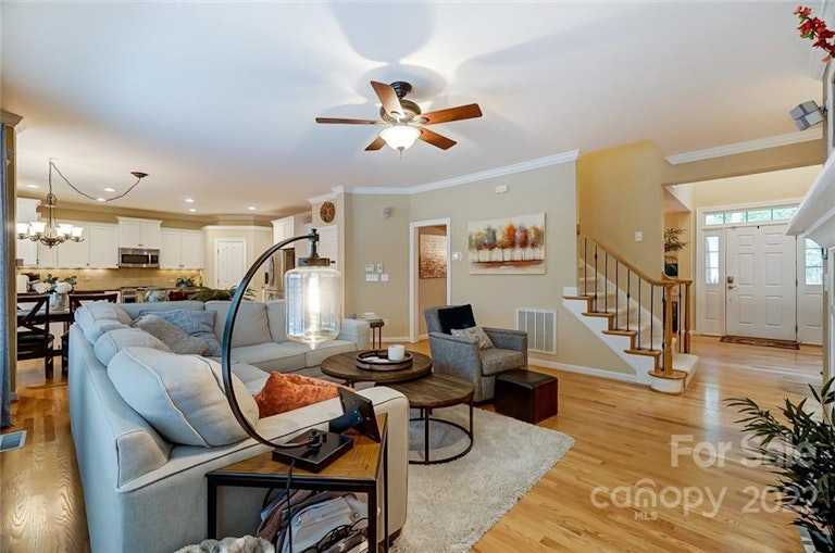 Photo 12 of 47 - 12229 Danielle Christina Ct, Charlotte, NC 28216