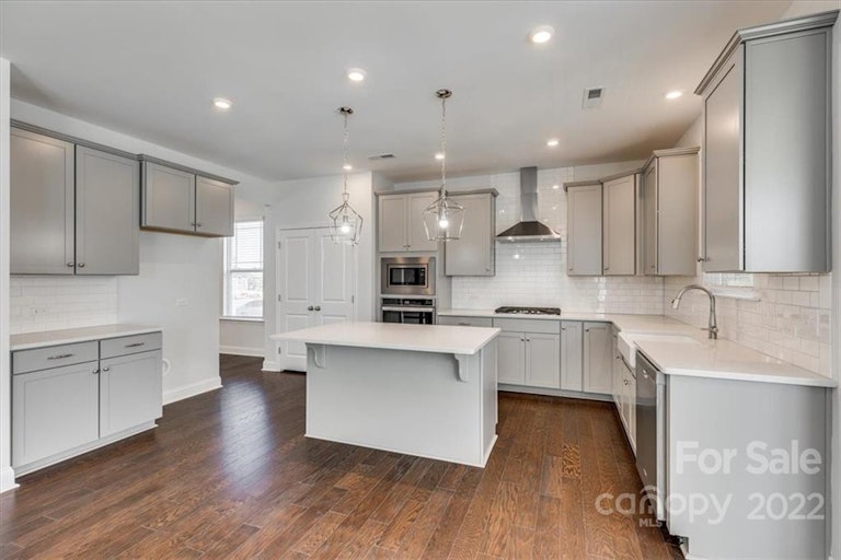 Photo 9 of 48 - 5009 Millbridge Pkwy, Waxhaw, NC 28173