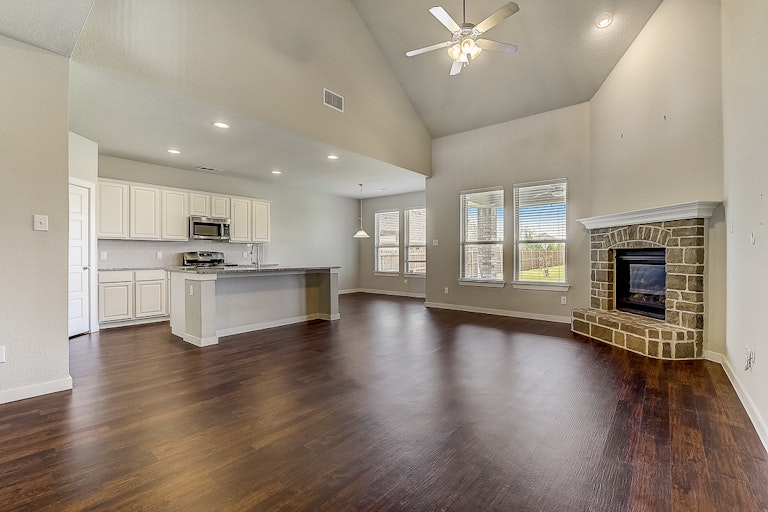 Photo 34 of 42 - 1316 Carlsbad Dr, Forney, TX 75126