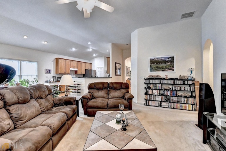 Photo 26 of 56 - 725 Gran Heritage Way, Dacula, GA 30019