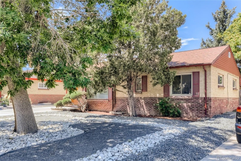 Photo 24 of 30 - 3261 Ivy St, Denver, CO 80207