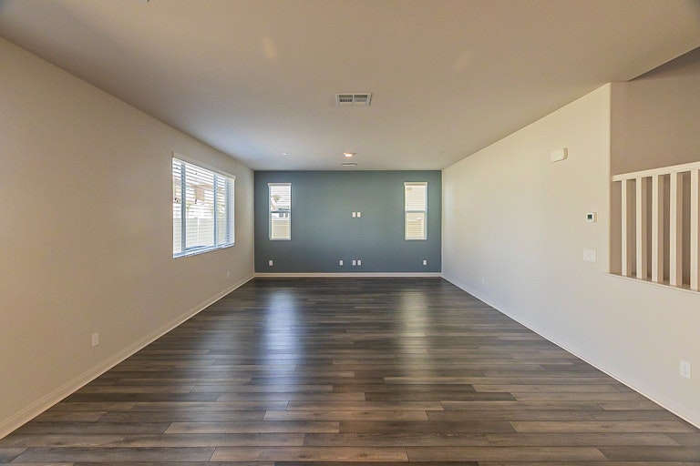 Photo 6 of 31 - 30830 Palette Rd, Murrieta, CA 92563